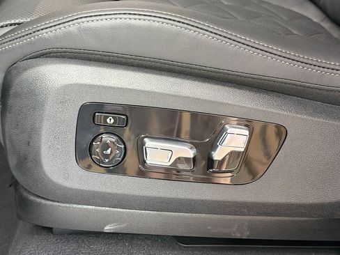 New 2026 BMW X5 xDrive40i w/ M Sport Package image 19