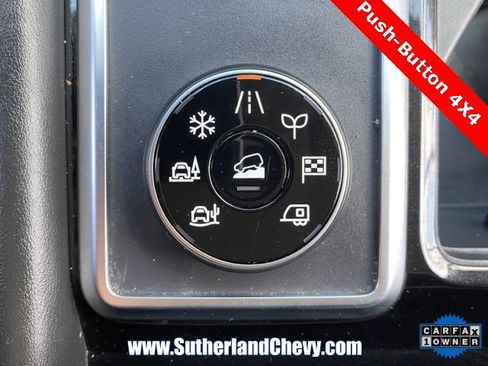 Used 2024 Nissan Pathfinder SV image 33