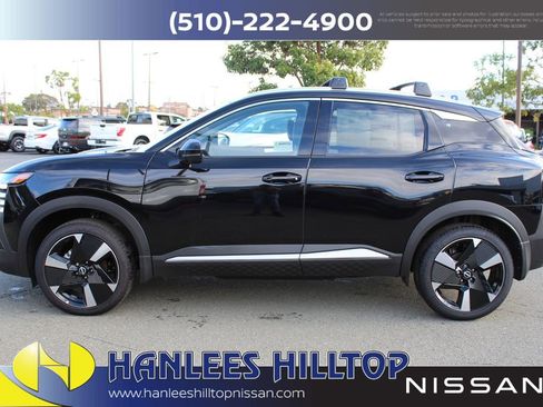 New 2025 Nissan Kicks SR image 2