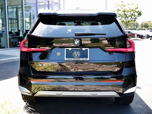 Used 2025 BMW X1 xDrive28i w/ Technology Package image 6