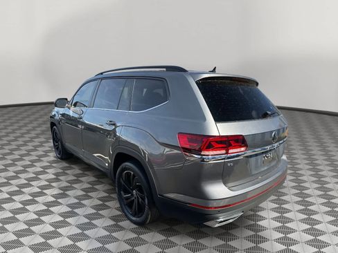 Used 2022 Volkswagen Atlas SE w/ Panoramic Sunroof Package image 5