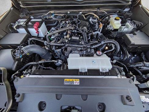 Certified 2025 Toyota Tacoma SR5 image 23