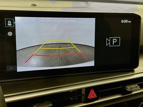 Used 2025 Kia Sorento LX FWD image 13