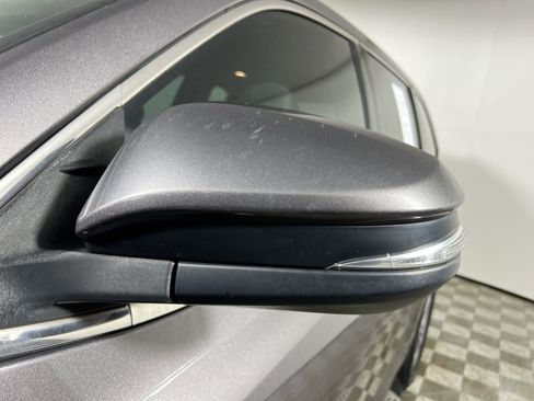 Used 2015 Toyota Highlander Plus FWD image 13