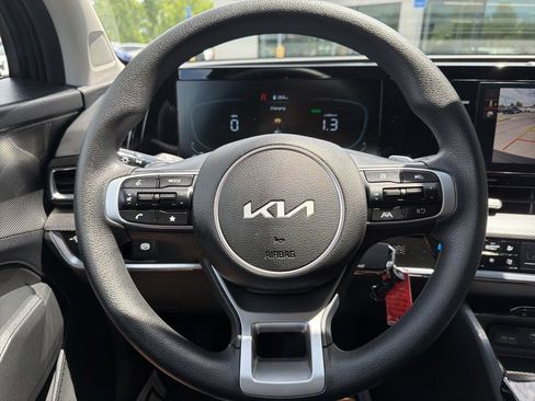 Used 2025 Kia Sportage LX AWD/4WD image 34