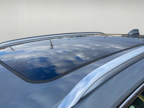 New 2026 Buick Envision Avenir image 10