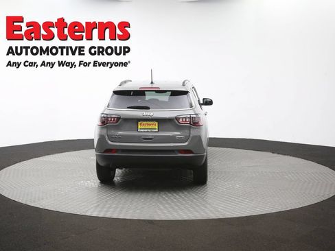 Used 2023 Jeep Compass Latitude AWD/4WD image 36