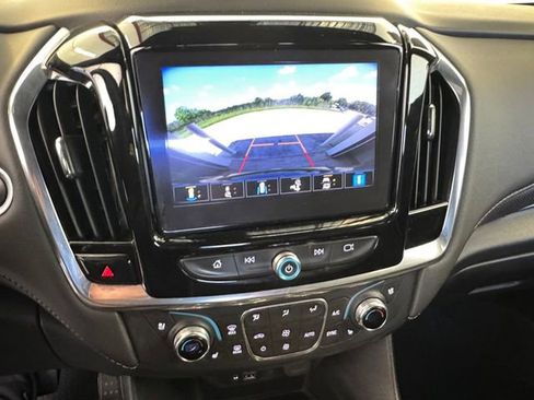 Used 2023 Chevrolet Traverse Premier w/ LPO, Floor Liner Package AWD/4WD image 6