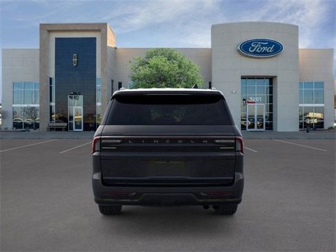 New 2025 Lincoln Navigator L Reserve w/ Jet Appearance Package image 5