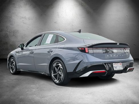 Certified 2025 Hyundai Sonata SEL FWD image 4