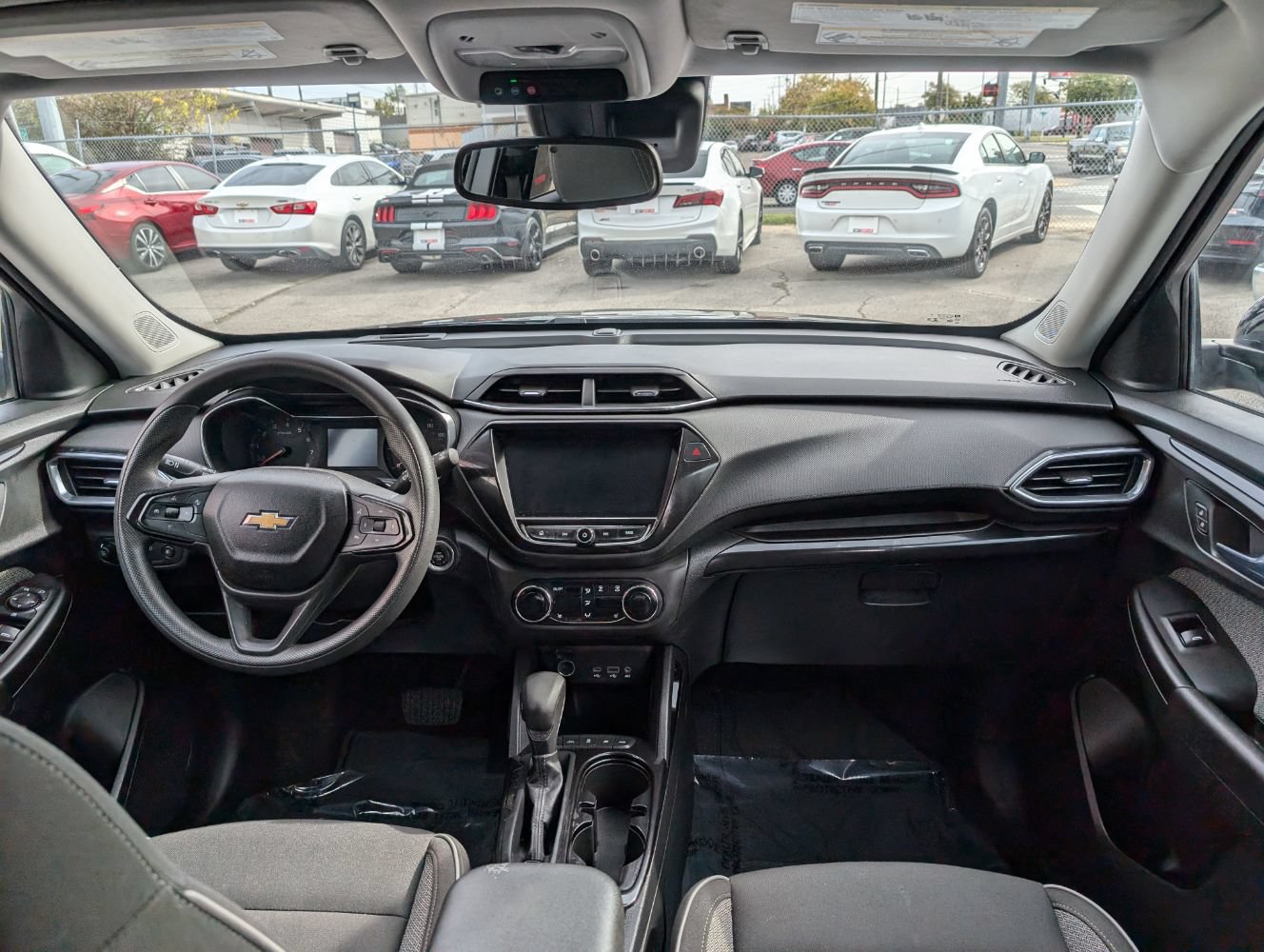 Used 2021 Chevrolet TrailBlazer LT w/ Convenience Package AWD/4WD image 14