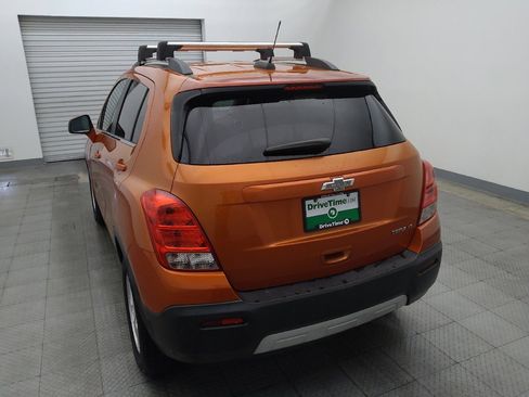 Used 2016 Chevrolet Trax LT w/ LT Convenience Package FWD image 6