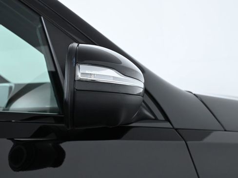 Used 2022 Mercedes-Benz GLS 450 4MATIC image 11