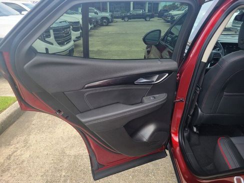 Used 2023 Buick Envision Essence w/ Sport Touring Package image 27