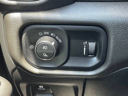 Used 2025 RAM 1500 Tradesman w/ Night Edition AWD/4WD image 47