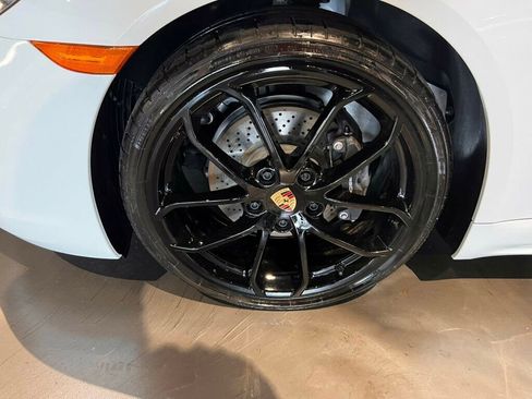 Used 2025 Porsche 718 Cayman w/ Sport Chrono Package image 9