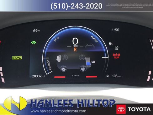 Used 2025 Toyota Camry SE FWD image 29