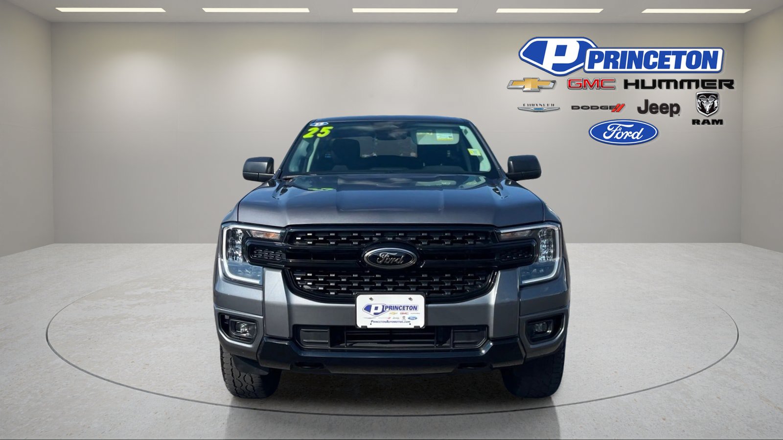 Used 2025 Ford Ranger XLT w/ FX4 Off-Road Package AWD/4WD image 2