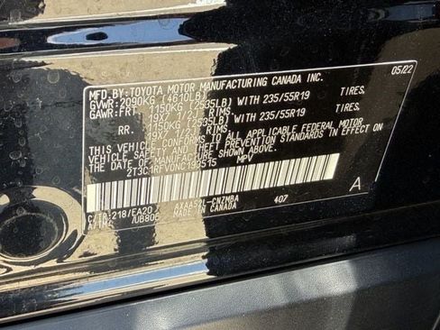 Used 2022 Toyota RAV4 XLE Premium FWD image 30