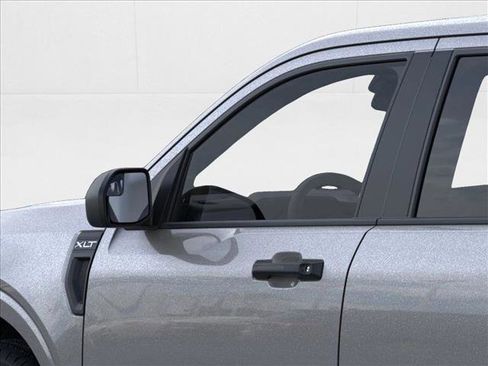 New 2025 Ford Maverick XLT w/ Equipment Group 302A image 21