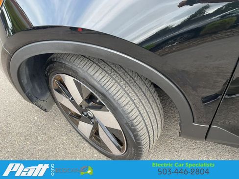 Used 2023 Volvo C40 P8 Recharge Ultimate AWD/4WD image 21
