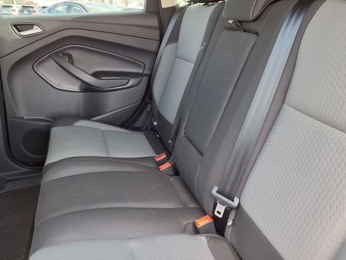 Used 2019 Ford Escape SE image 7