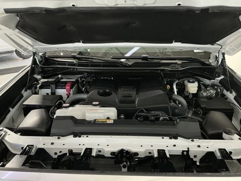 Used 2024 Toyota Tundra Limited image 35