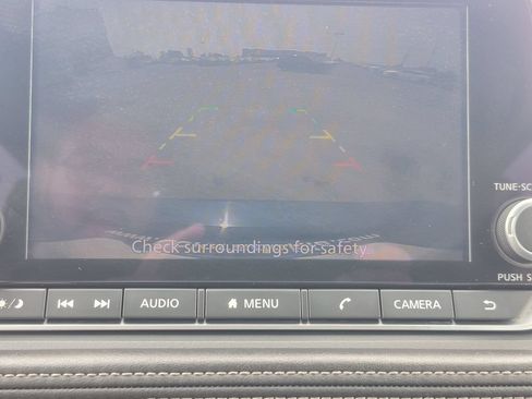 Used 2025 Nissan Rogue SV AWD/4WD image 22