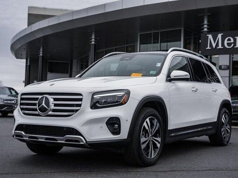 Certified 2025 Mercedes-Benz GLB 250 4MATIC image 3