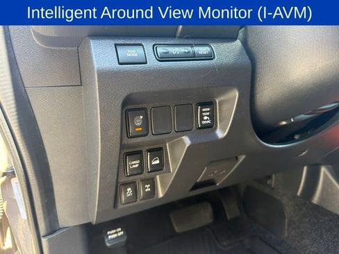 Used 2023 Nissan Frontier PRO-4X w/ Pro Convenience Package AWD/4WD image 18