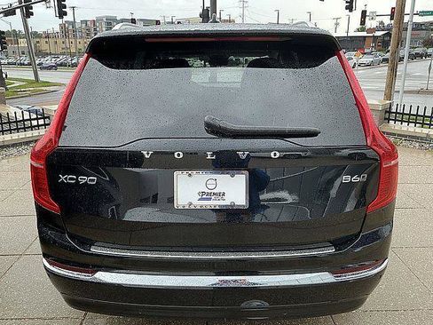 Certified 2024 Volvo XC90 B6 Ultimate w/ Protection Package Premier AWD/4WD image 9