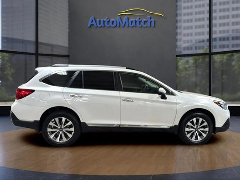 Used 2019 Subaru Outback 3.6R Touring w/ Popular Package #3A AWD/4WD image 12