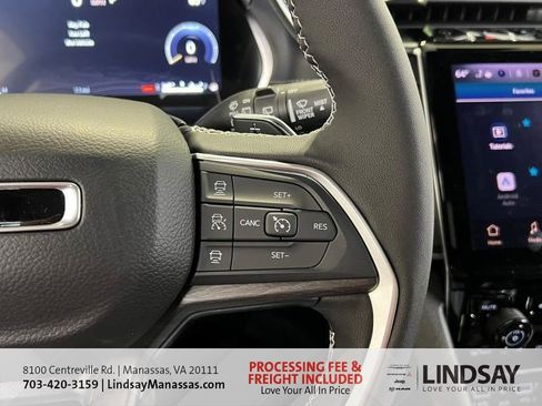 New 2025 Jeep Grand Cherokee Limited w/ Luxury Tech Group II image 37