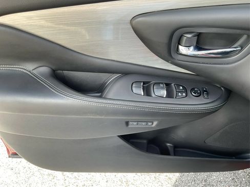 Used 2016 Nissan Murano S AWD/4WD image 19