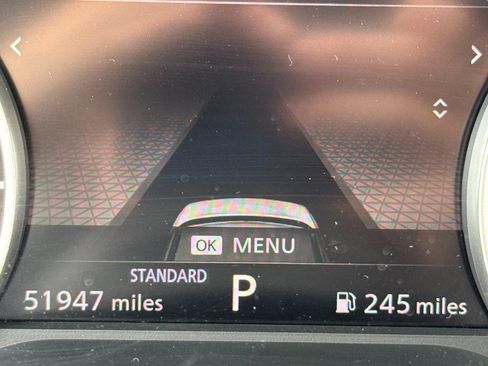 Used 2022 Nissan Rogue SV FWD image 18