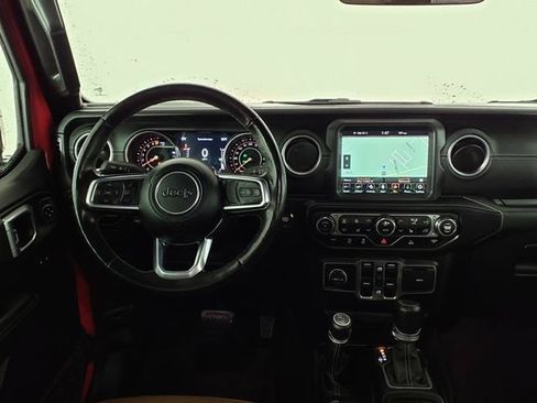 Used 2020 Jeep Gladiator Overland AWD/4WD image 14
