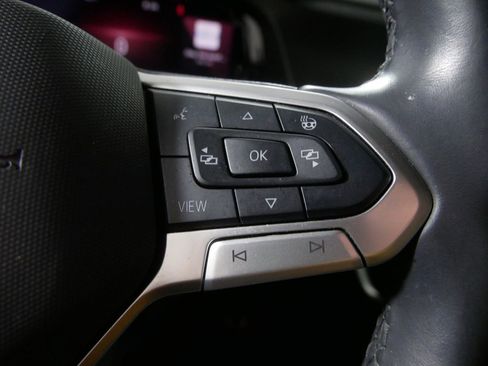 Used 2024 Volkswagen Atlas Cross Sport SEL R-Line AWD/4WD image 25