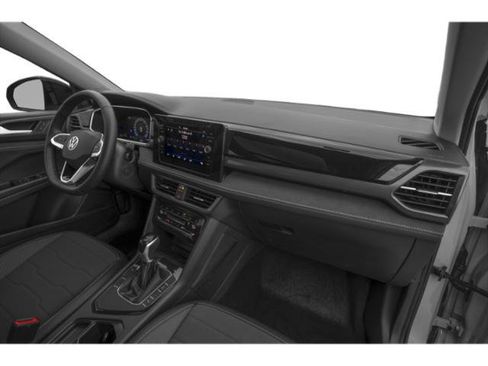 Used 2025 Volkswagen Taos SE FWD image 14