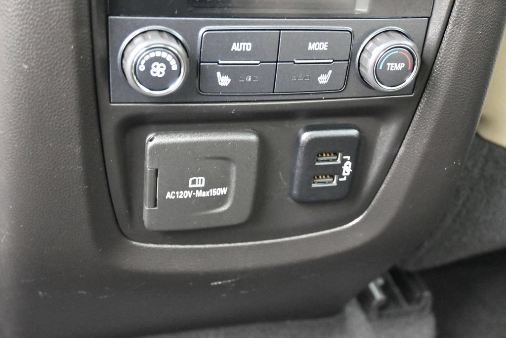 Used 2018 Buick Enclave Premium w/ Experience Buick Package FWD image 18