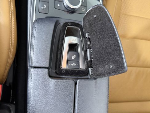 Used 2017 Mercedes-Benz E 400 Cabriolet image 34