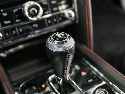 Used 2013 Bentley Mulsanne image 23