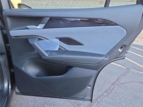 New 2026 Volkswagen Tiguan SE image 28