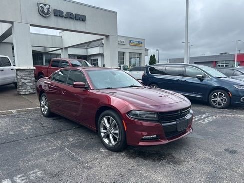 Used 2020 Dodge Charger SXT w/ Plus Group AWD/4WD image 3