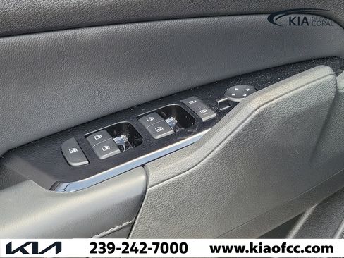 Certified 2023 Kia Sportage EX FWD image 22
