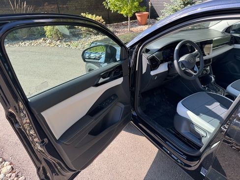 New 2025 Volkswagen Taos S image 19