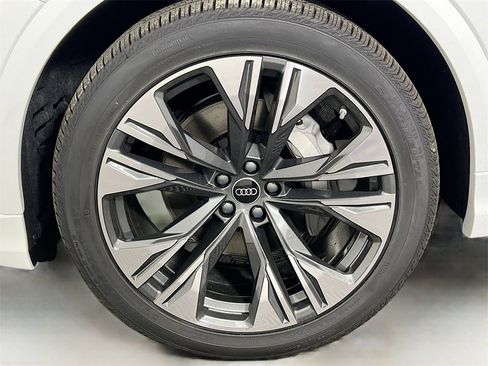 New 2026 Audi Q8 Premium Plus image 31