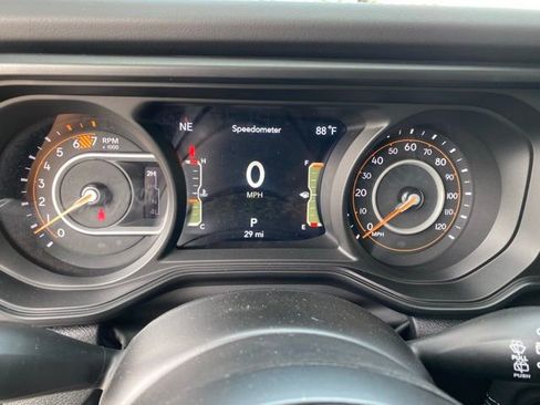 New 2025 Jeep Wrangler Unlimited Rubicon w/ Steel Bumper Group image 18