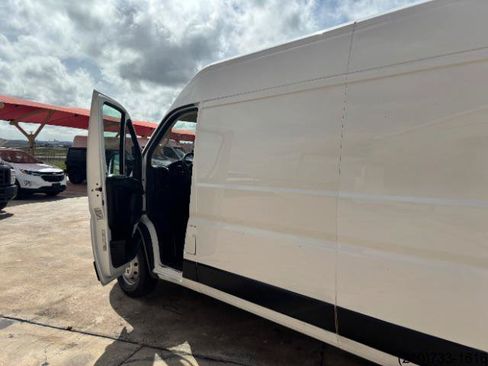 Used 2023 RAM ProMaster 2500 FWD image 13