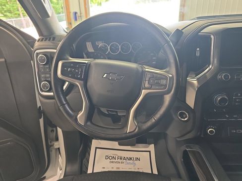 Used 2021 Chevrolet Silverado 1500 LT Trail Boss w/ LPO, Dark Essentials Package AWD/4WD image 13
