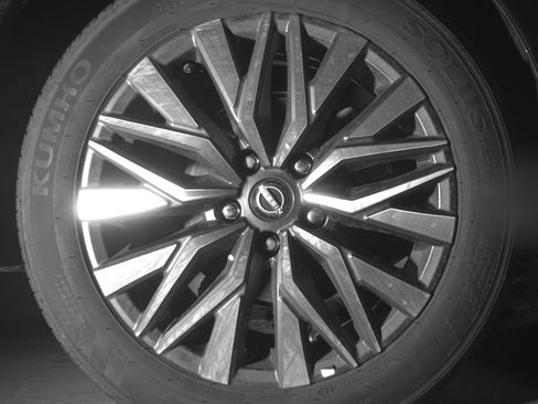 Used 2025 Nissan Altima 2.5 SV FWD image 15